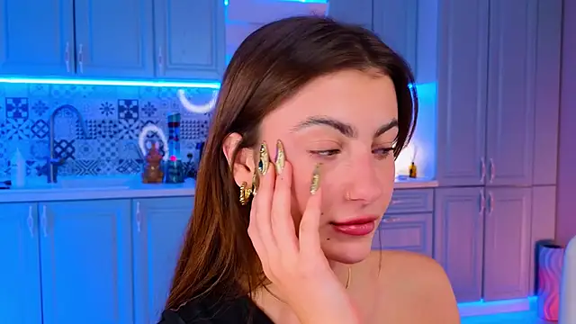 Snapshot of tomorrows_day chatting on September 24, 2025, 9:21 pm tomorrows day online show from September 24, 2025, 9:21 pm