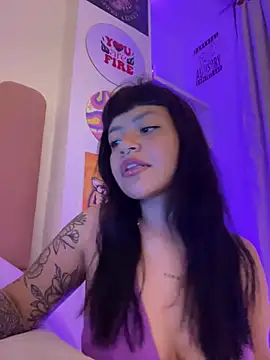 Snapshot of Ashley_Chriss chatting on February 21, 2025, 4:51 am Ashley Chriss online show from February 21, 2025, 4:51 am