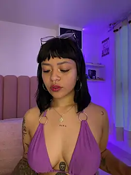 Snapshot of Ashley_Chriss chatting on March 17, 2025, 10:51 pm Ashley Chriss online show from March 17, 2025, 10:51 pm