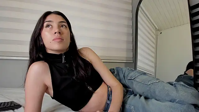 Snapshot of Catyloves chatting on October 2, 2025, 9:29 pm Catyloves online show from October 2, 2025, 9:29 pm