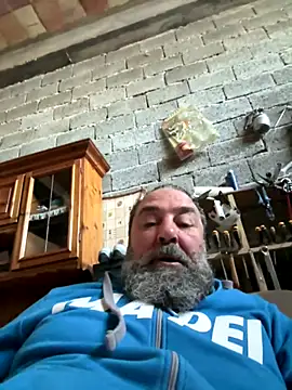 Snapshot of ros217 chatting on October 3, 2025, 2:07 pm ros217 online show from October 3, 2025, 2:07 pm