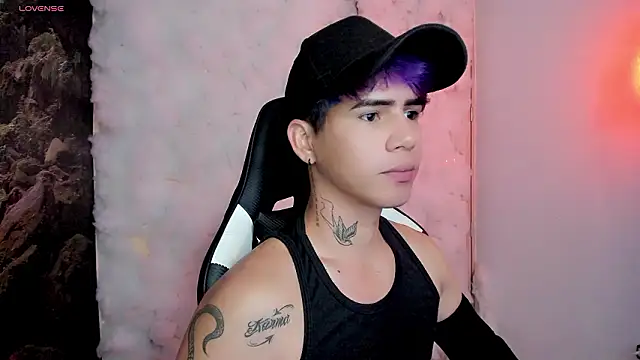 Snapshot of Tayson_Rivers chatting on February 12, 2026, 9:58 pm Tayson Rivers online show from February 12, 2026, 9:58 pm