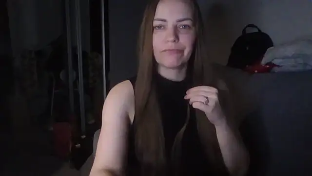 AnnaDiamond1 online show from April 13, 2026, 10:03 pm