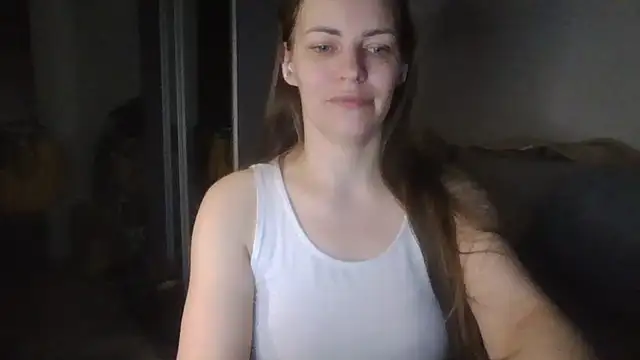 AnnaDiamond1 online show from May 20, 2026, 9:45 pm