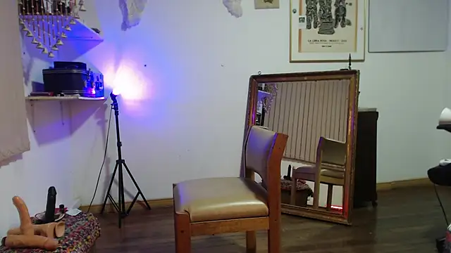 Snapshot of Siriss_boyrag chatting on September 19, 2025, 12:36 am Siriss boyrag online show from September 19, 2025, 12:36 am