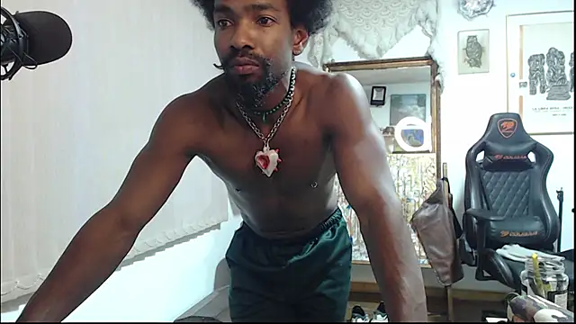 Siriss boyrag online show from February 21, 2025, 1:22 am