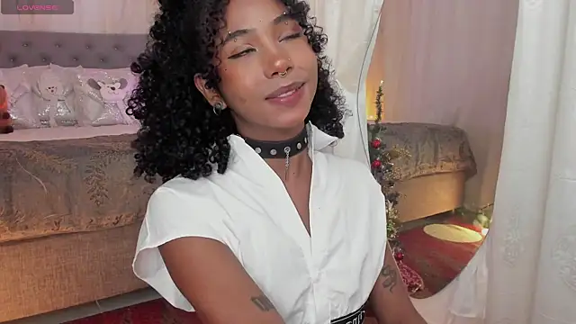 wayuu-goddess online show from December 4, 2024, 3:15 pm