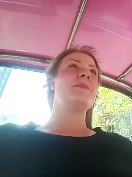 SagaaGirl online show from February 16, 2025, 5:26 am