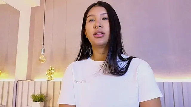 Aida moreno online show from March 13, 2026, 11:37 am