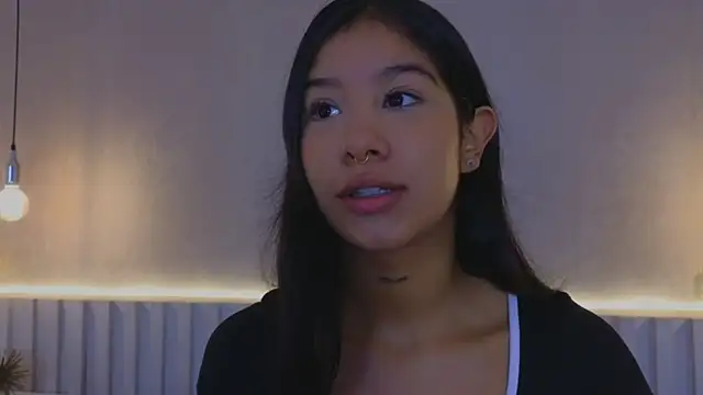 Aida moreno online show from October 13, 2025, 11:34 am