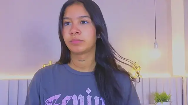 Aida moreno online show from September 28, 2025, 11:39 am