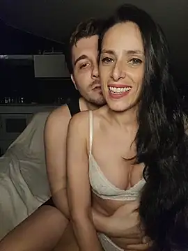 dansarah online show from December 3, 2025, 10:09 pm