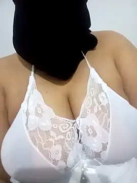 DLa3Ni online show from September 12, 2025, 3:45 pm