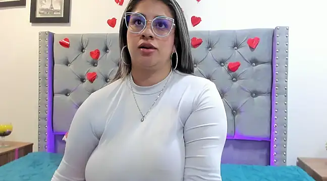 Snapshot of Melinda_bob chatting on February 25, 2025, 8:42 pm Melinda bob online show from February 25, 2025, 8:42 pm