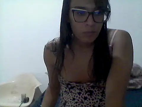 Snapshot of _bahya chatting on October 3, 2025, 12:58 am bahya online show from October 3, 2025, 12:58 am