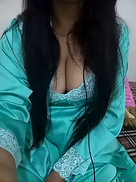 Snapshot of Liyan- chatting on March 19, 2025, 10:53 pm Liyan- online show from March 19, 2025, 10:53 pm