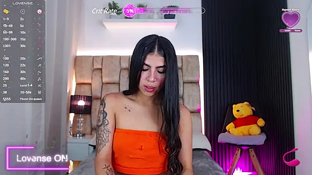 little sophie18 online show from February 26, 2025, 7:21 pm