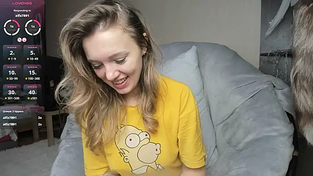 Snapshot of foxy_blond chatting on March 18, 2025, 9:12 am foxy blond online show from March 18, 2025, 9:12 am