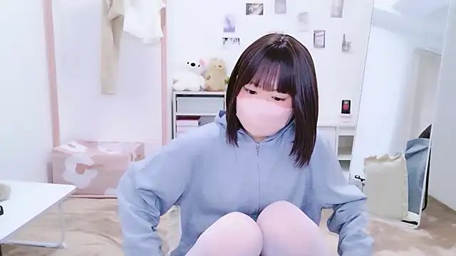 Snapshot of Im_Yu-na chatting on October 4, 2025, 12:07 pm Im Yu-na online show from October 4, 2025, 12:07 pm