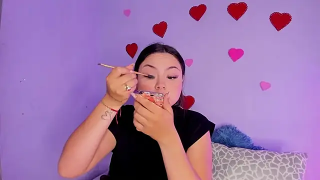 Bella Manson  online show from March 3, 2025, 7:28 pm