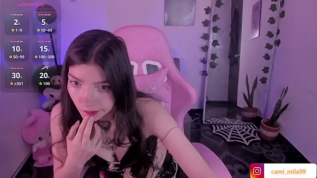 Snapshot of cami_mila9 chatting on October 27, 2025, 9:27 pm cami mila9 online show from October 27, 2025, 9:27 pm