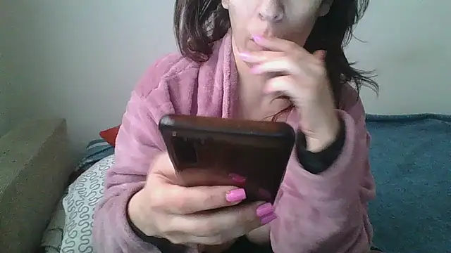 Snapshot of hairygirl80 chatting on February 20, 2026, 9:33 am hairygirl80 online show from February 20, 2026, 9:33 am