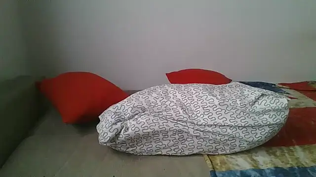 hairygirl80 online show from September 25, 2025, 9:15 am