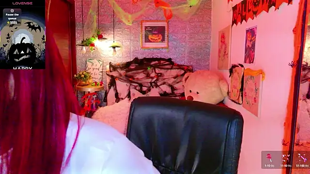 meghan nill online show from October 8, 2025, 2:46 am