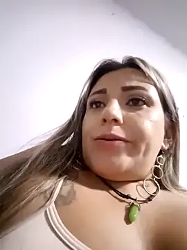 Isabellaa Garcia  online show from March 12, 2025, 2:09 am