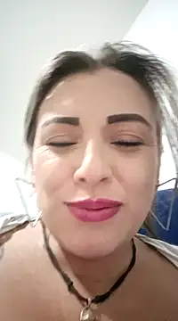 Isabellaa Garcia  online show from March 2, 2025, 9:41 pm