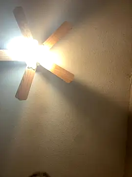 SmokingSloth online show from November 30, 2025, 9:32 am