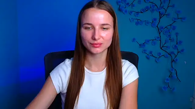 Eva Janee online show from July 23, 2026, 5:49 am