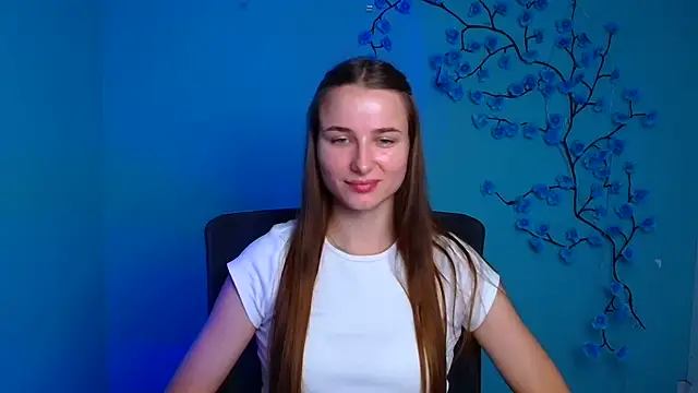 Eva Janee online show from July 16, 2026, 5:48 am