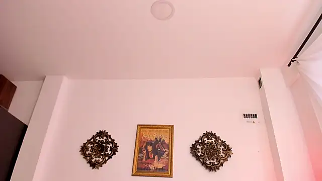 VeronicaGilss online show from March 29, 2026, 7:04 pm