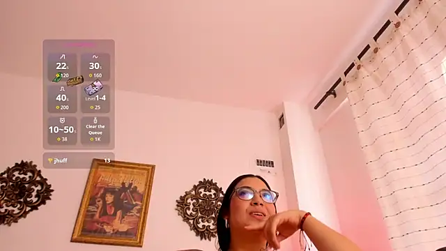 VeronicaGilss online show from April 25, 2026, 9:45 pm