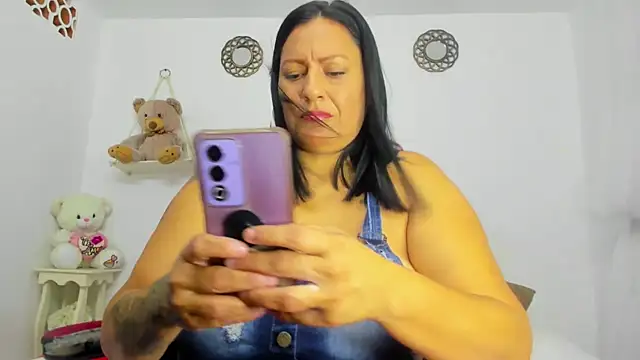 rose bigboobsx online show from November 11, 2025, 11:09 pm