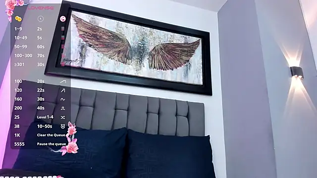 EvaaLovia1 online show from October 11, 2025, 2:18 pm