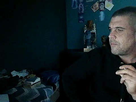 YouWantMe666 online show from September 17, 2025, 4:53 pm