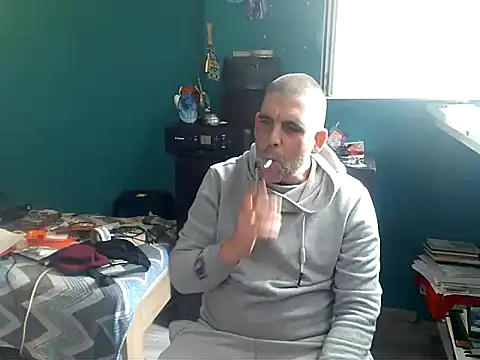 YouWantMe666 online show from October 1, 2025, 1:48 pm