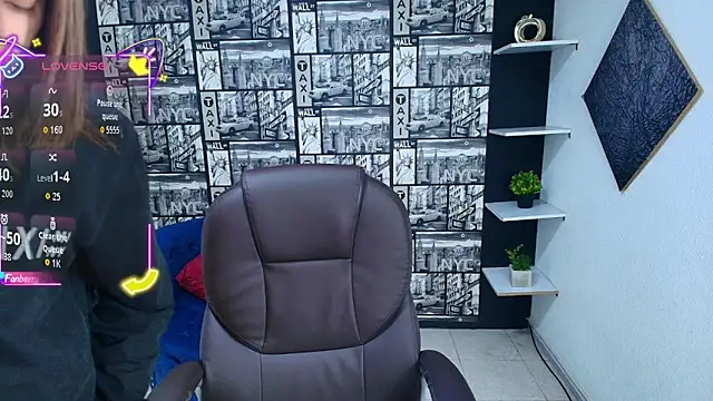 Gissel Angel online show from September 18, 2025, 8:12 pm