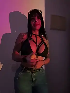 Tamyjenkins1 online show from April 11, 2026, 3:25 am