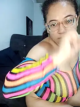 skarleth001 online show from March 1, 2025, 8:02 am