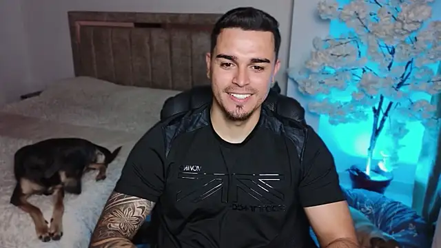 Axel Big cock online show from July 28, 2026, 1:35 am