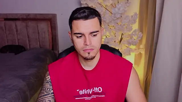 Axel Big cock online show from July 16, 2026, 1:02 am