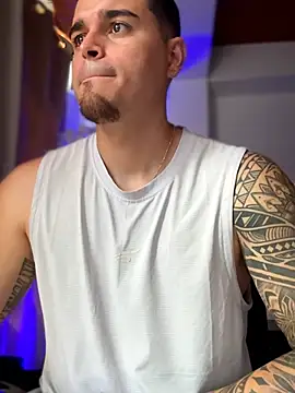 Axel Big cock online show from July 5, 2026, 5:42 pm