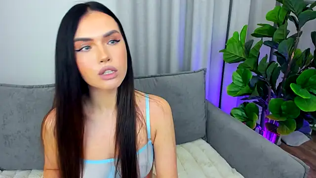 sexyangeloux online show from September 23, 2025, 9:00 pm