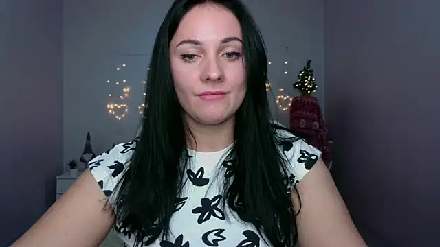 Emelyblum online show from December 21, 2024, 9:36 pm