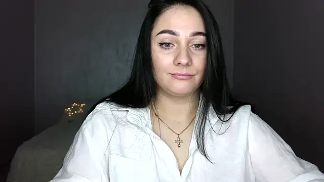 Emelyblum online show from March 23, 2025, 4:27 am