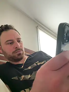 Snapshot of swagger1793 chatting on February 25, 2025, 1:32 pm swagger1793 online show from February 25, 2025, 1:32 pm