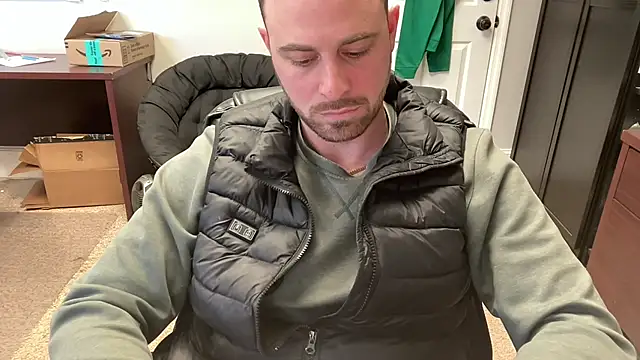 Snapshot of swagger1793 chatting on March 19, 2025, 8:43 pm swagger1793 online show from March 19, 2025, 8:43 pm